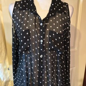 Sheer cold shoulder black&white two pockets on front long sleeve